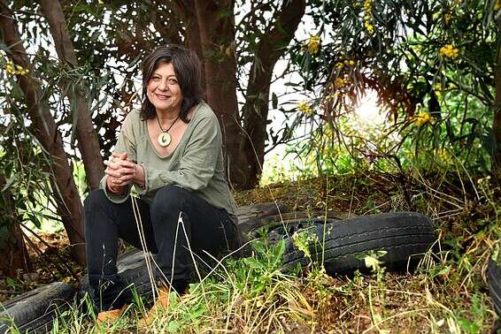 "אני עסוקה בלעשות בלי לחשוב". קורין אלאל // צילום: אפרת אשל